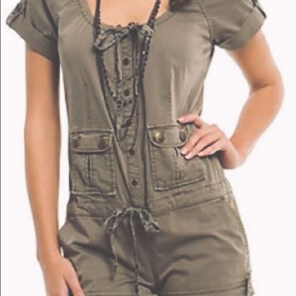 Guess brand army green cute sexy romper!